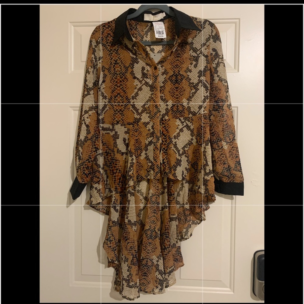 Small snakeskin blouse